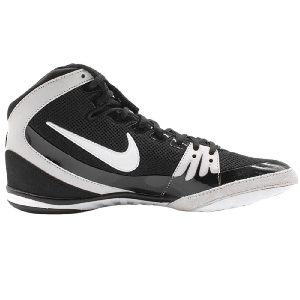 Black and white nike freeks on sale